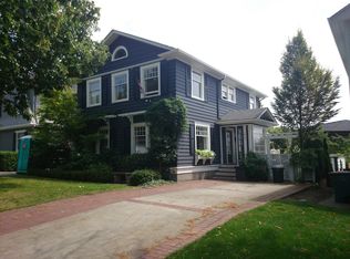 1212 Bigelow Ave N, Seattle, WA 98109