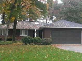 26800 Elmwood Dr, Westlake, OH
