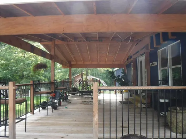 191 Hickory Ln, Elgin, TX 78621