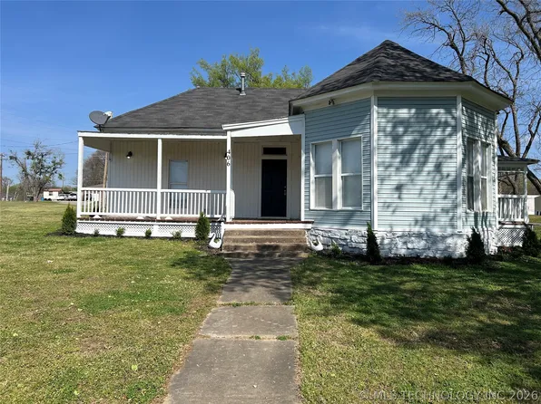 406 Creek Ave, Fort Gibson, OK 74434