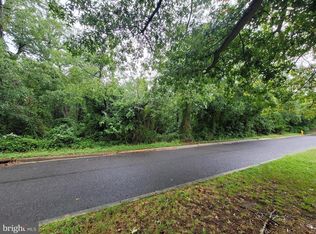 37 Sunset Dr, Millville, NJ 08332