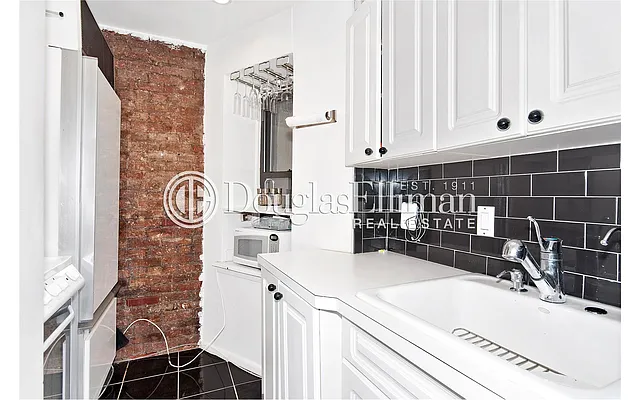 Rented by Douglas Elliman | media 12