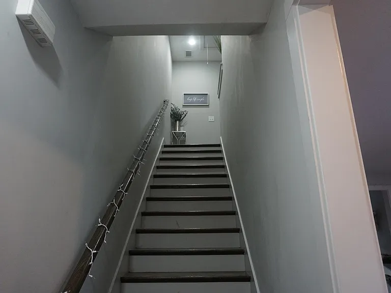 509 E Rosedale Ave — Photo 27