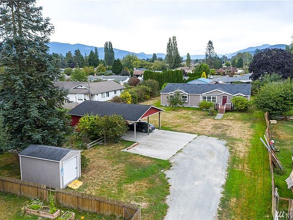 2nd image of 11363 N Skagit St