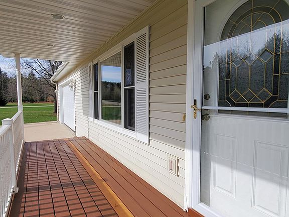3rd image of 3886 Pebble Creek Dr