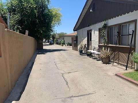 2nd image of 209 S Vernon Ave #4