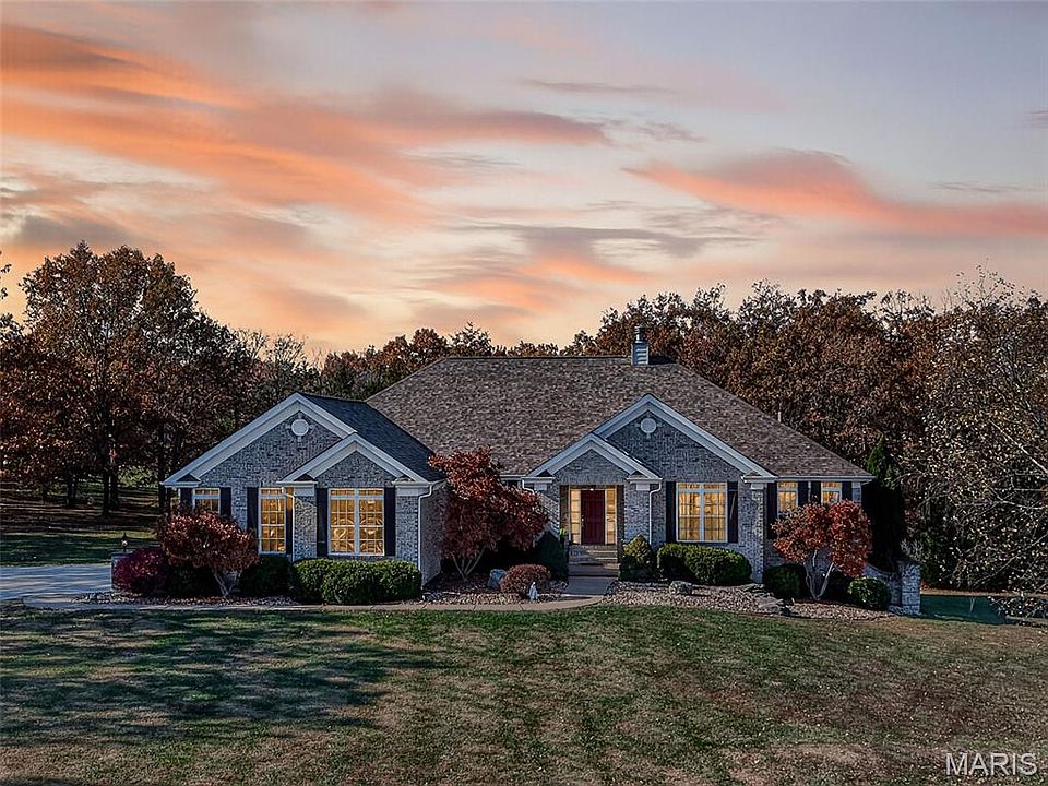 1st image of 315 Oak Creek Farm Ct
