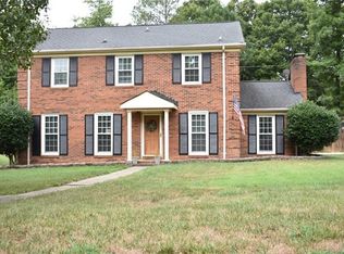 100 Brownstone Ct, Matthews, NC 28104