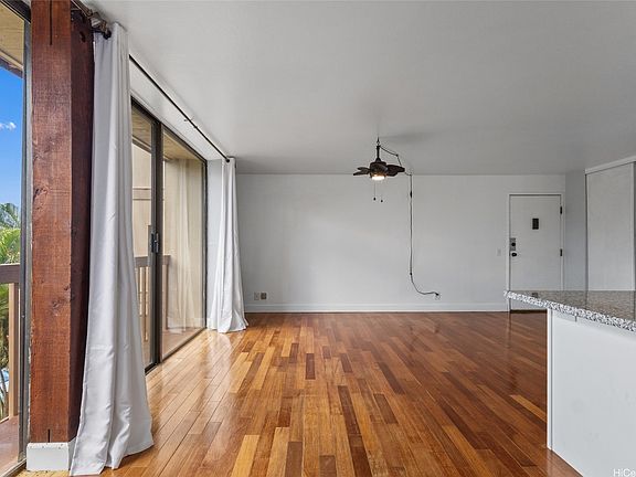4th image of 84-707 Kiana Pl APT 103B