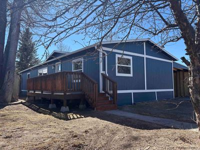 819 Covered Wagon Dr, Cheyenne, WY, 82007