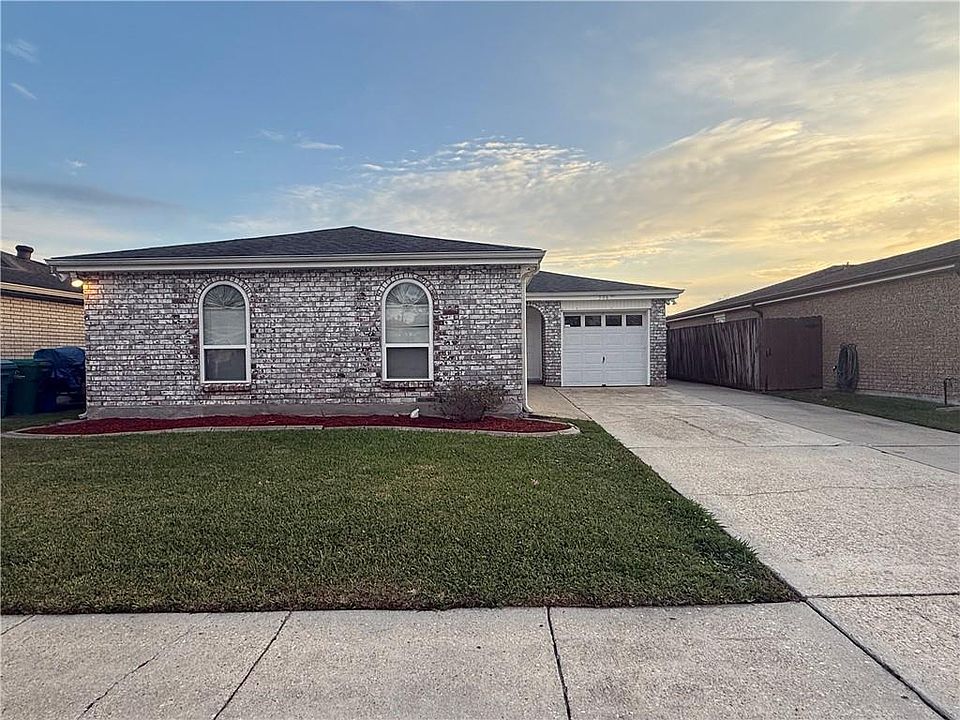 1st image of 5068 Dueling Oaks Ave