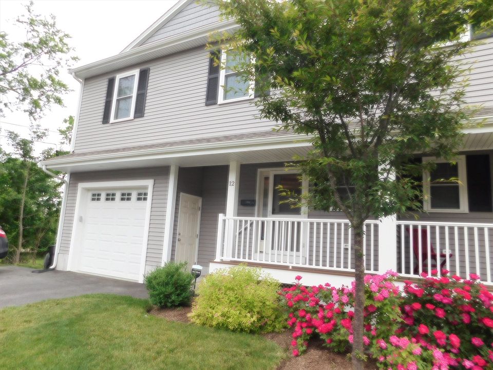 1st image of 12 Martin St Unit 2