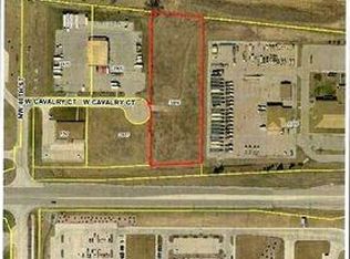 3800 W Cavalry Ct, Lincoln, NE 68528