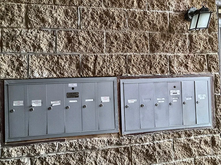 Royal Grove Apartments — Photo 10