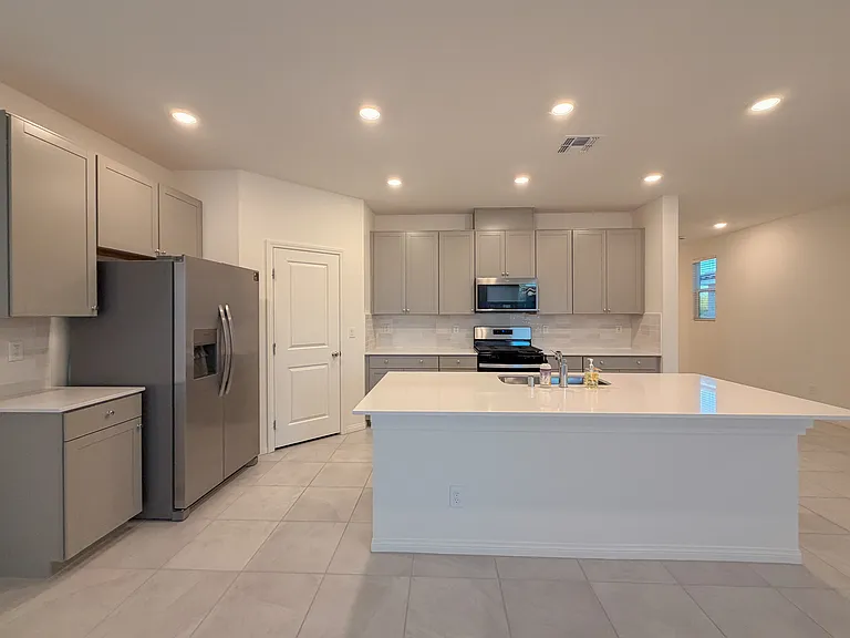 8143 Desert Cassia Ave — Photo 7