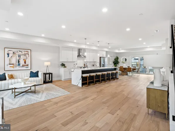 1253 Holbrook Ter NE #B, Washington, DC 20002