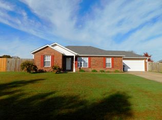 1279 Hackberry Pl, Elkins, AR 72727