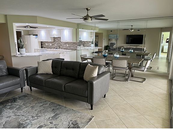 2nd image of 26890 Wedgewood Dr APT 202