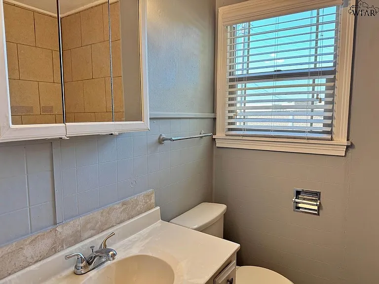 1801 Rose St — Photo 19