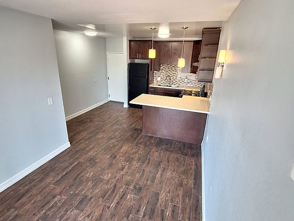 5th image of 2518 W 5th St APT 101