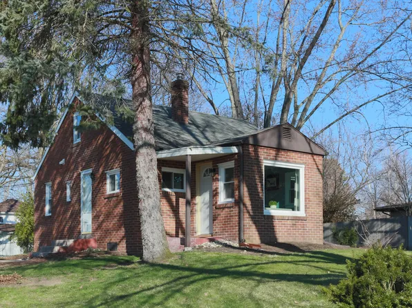 7432 Linn St, Eau Claire, MI 49111