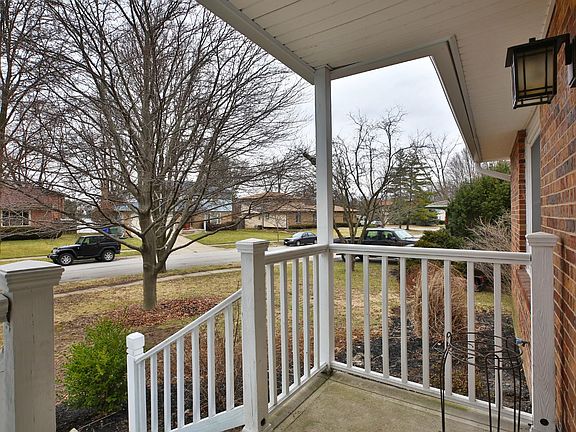 4th image of 1787 Hillandale Ave