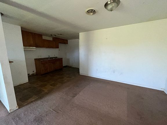 5th image of 805 Sparks Ave