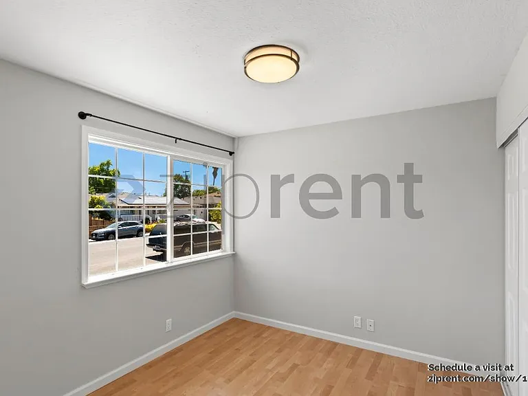 4726 Armour Dr — Photo 19