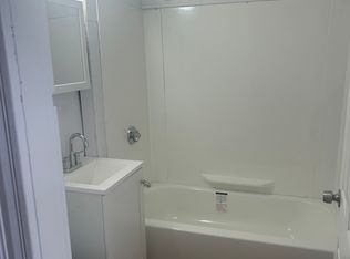 160 Madison St APT 1, Fitchburg, MA 01420