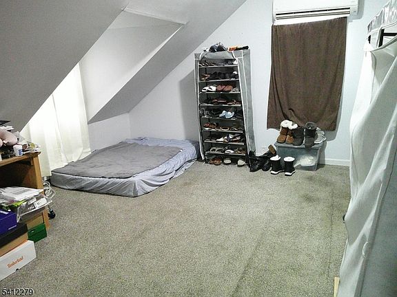 5th image of 220 Terrill Rd