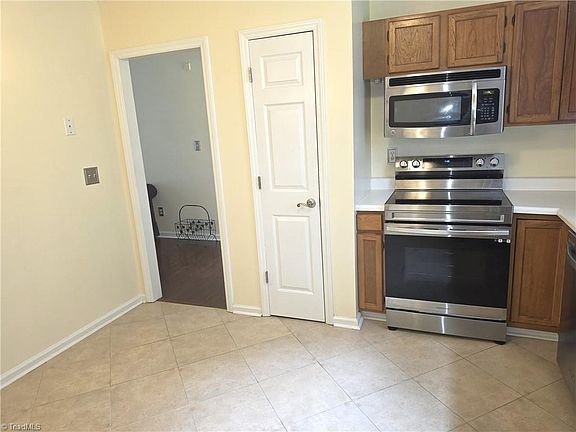 2nd image of 5969 Old Plank Rd