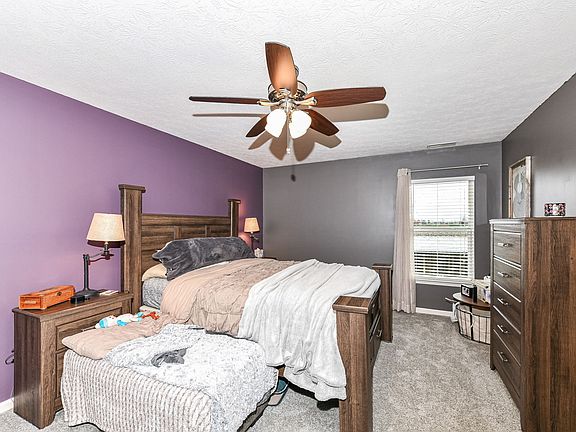 3rd image of 15028 Royal Grove Dr