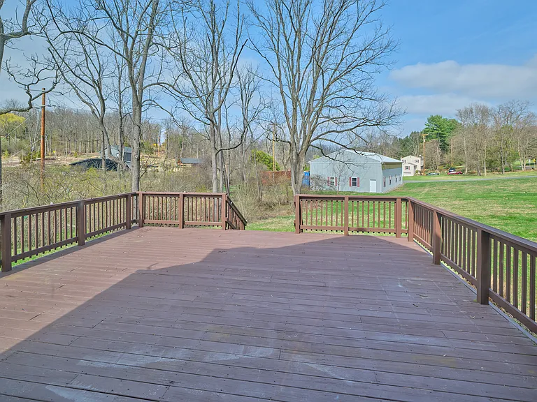 4325 Lehnenberg Rd — Photo 13