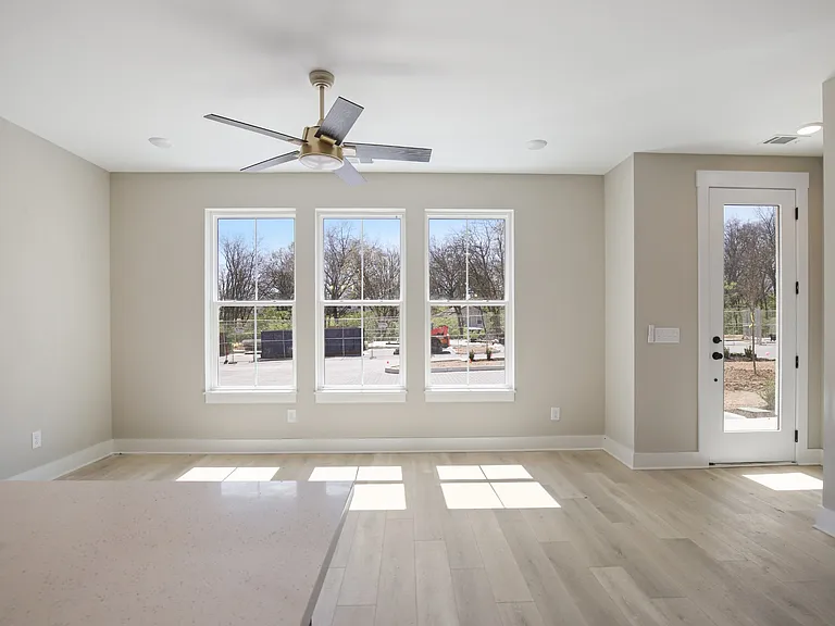 345 Archwood Dr — Photo 9