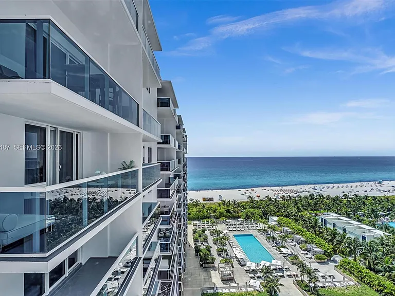 2301 Collins Ave #1543 — Photo 4
