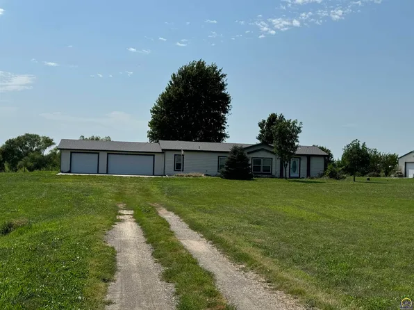 9201 SE Adams St, Wakarusa, KS 66546