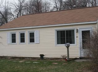 57 Miracle Ln, Loudonville, NY 12211