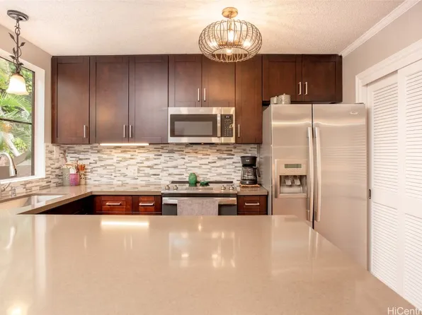 340 Kawaihae St APT E, Honolulu, HI 96825