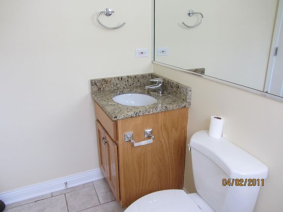 5th image of 3247 S Emerald Ave #17243636