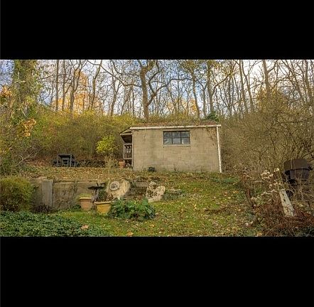 3rd image of 127 Pepperland Blvd