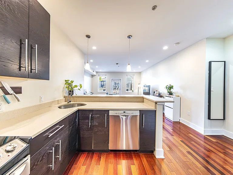 440 Rhode Island Ave NW #103 — Photo 10