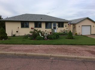 208 E Lawler Ave, Chamberlain, SD 57325