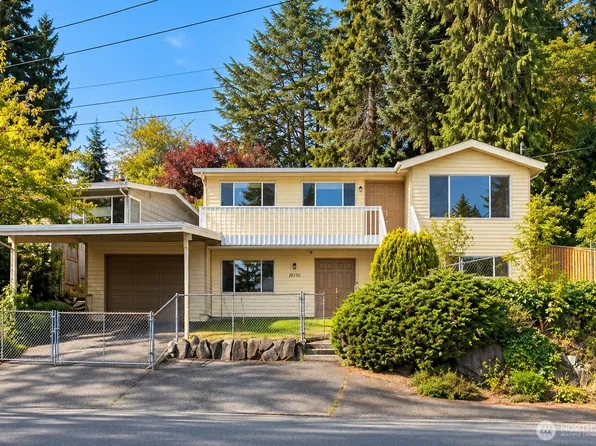 16135 Densmore Ave N, Shoreline, WA 98133