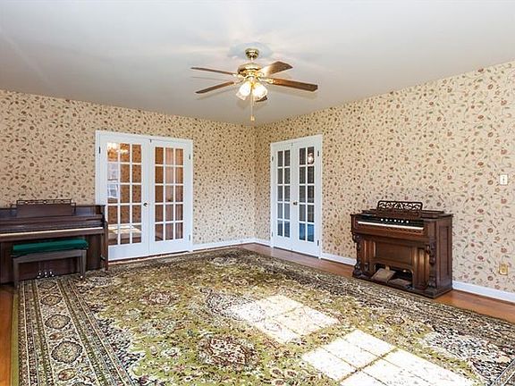 4th image of 420 Lincoln Ave