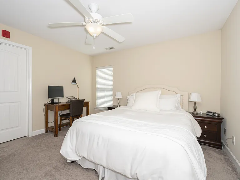 4757 Tatton Park Cir — Photo 19