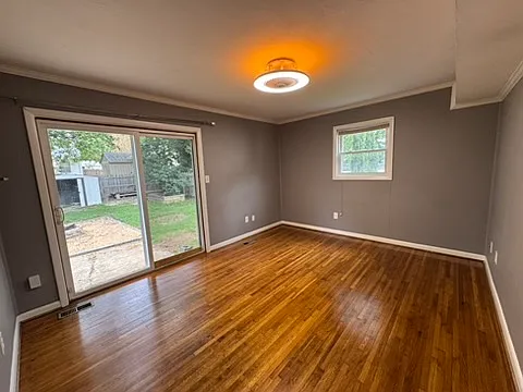 114 Olin Dr — Photo 5