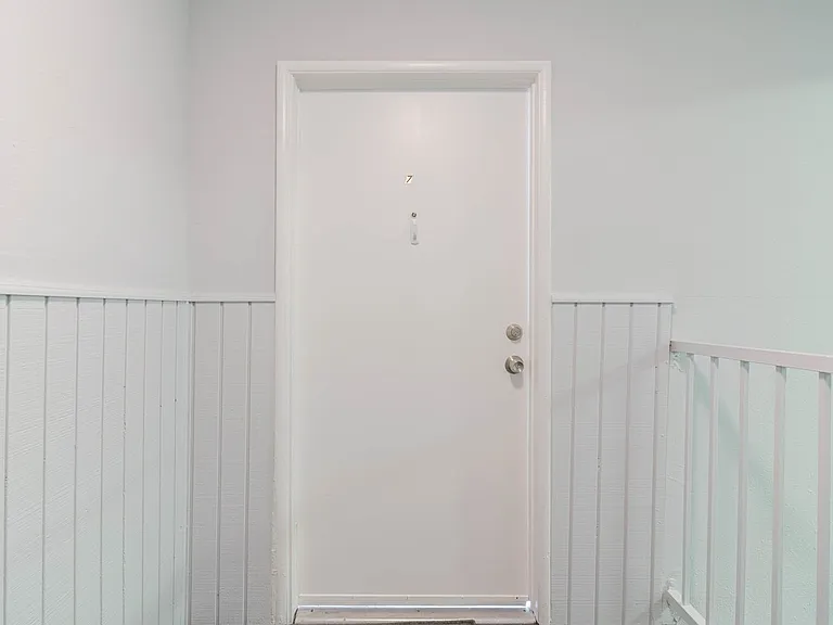 7137 Greeley St #7 — Photo 15