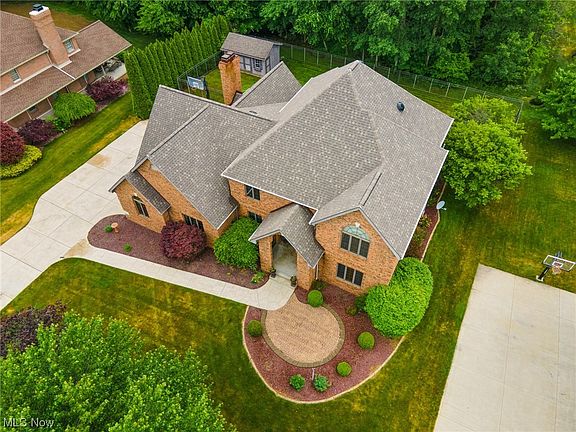 3rd image of 8579 Shady Glen Trl