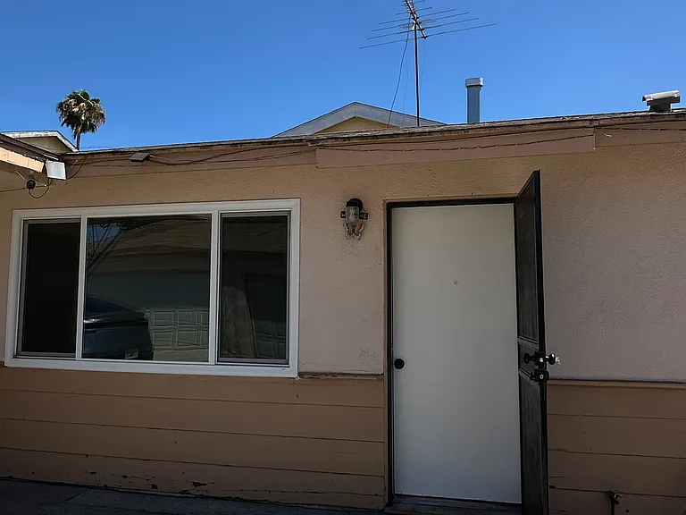 6610 Vinevale Ave #B — Photo 1