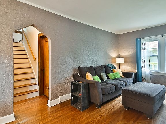 5th image of 316 N Rockford Ave